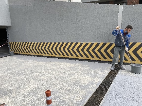 Epoksi Zemin mi Beton Parlatma mı? Akıllı Zemin Seç